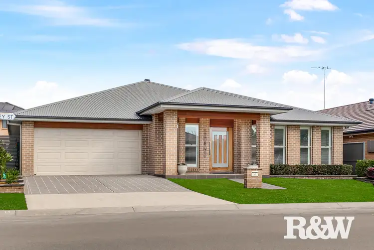16 Bradley Street, Ropes Crossing NSW 2760