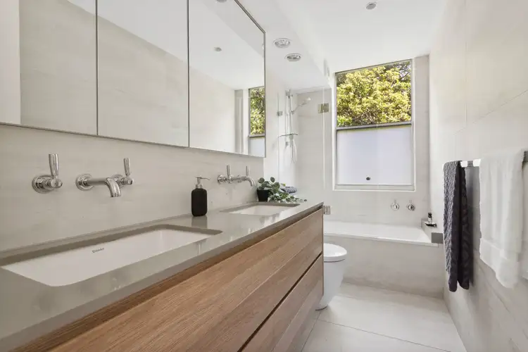 Fifth view of Homely apartment listing, 13/16-18 Eastbourne Road, Darling Point NSW 2027