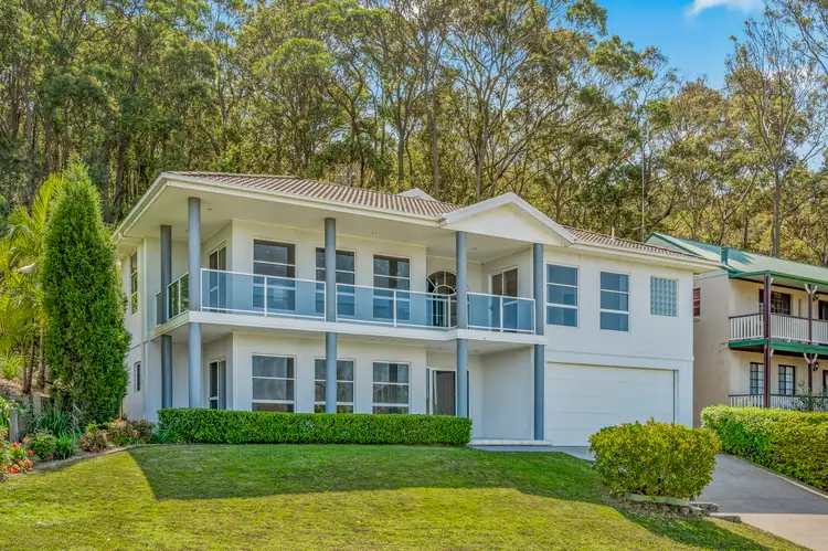 34 Woodside Drive, Eleebana NSW 2282