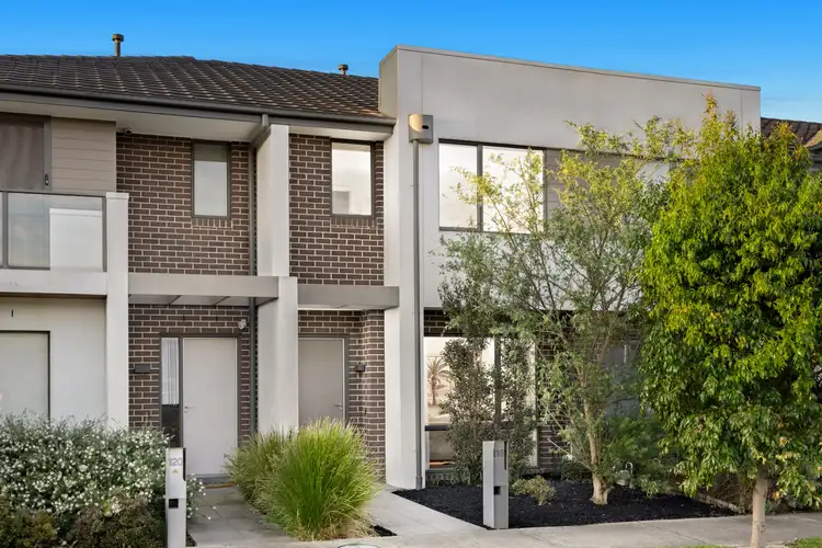 Main view of Homely townhouse listing, 118 Harcrest Boulevard, Wantirna South VIC 3152