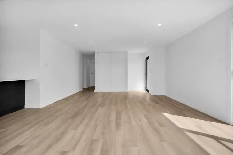 Sixth view of Homely townhouse listing, 2/50 Main Road, Exeter TAS 7275