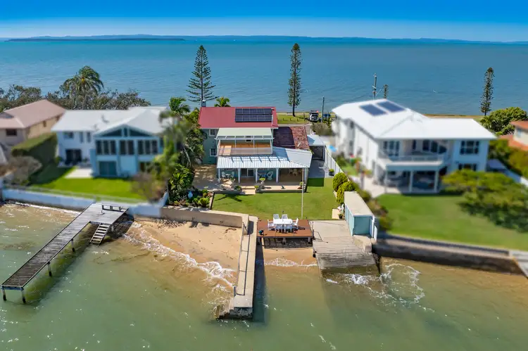 212 Shore Street North, Cleveland QLD 4163