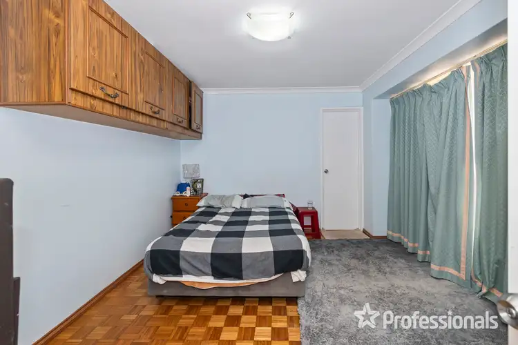 Fifth view of Homely house listing, 4 Bresnahan Place, Marangaroo WA 6064