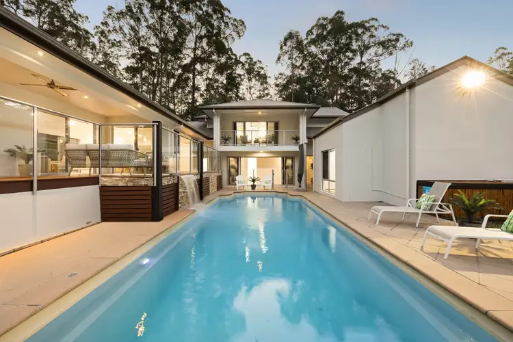 2 Sundown Close, Tanawha QLD 4556