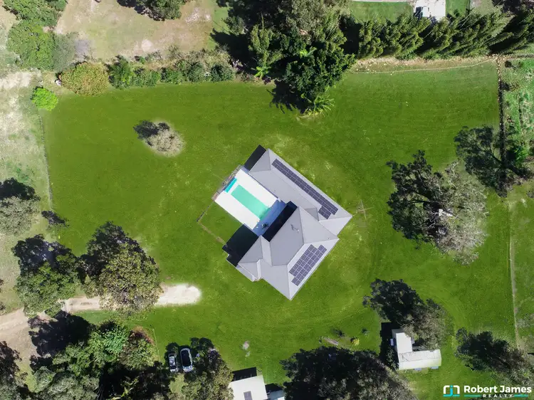 380 Mckinnon Drive, Cooroibah QLD 4565