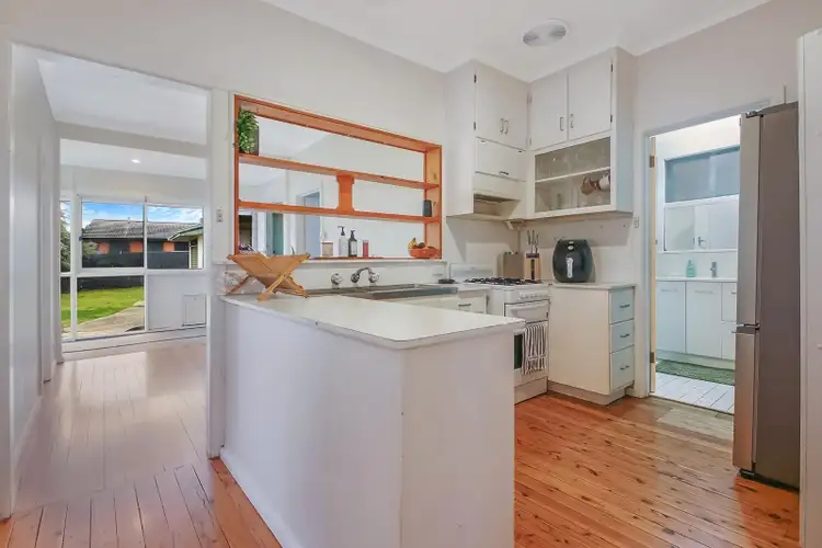 Fourth view of Homely house listing, 17 Glenview Avenue, Wodonga VIC 3690