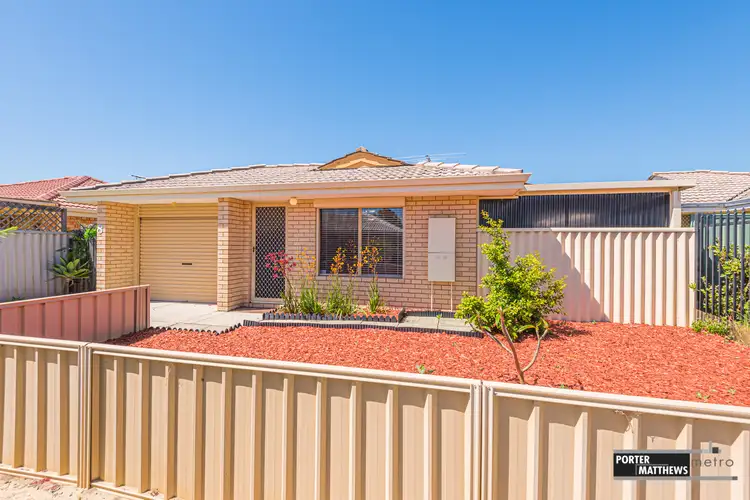 8/23 Helm Street, Maddington WA 6109