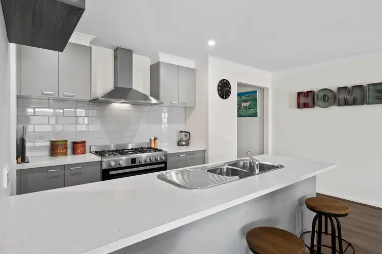 Sixth view of Homely house listing, 8 Stringybark Street, Mansfield VIC 3722
