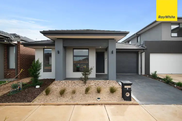 Main view of Homely house listing, 7 Linburn Street, Thornhill Park VIC 3335