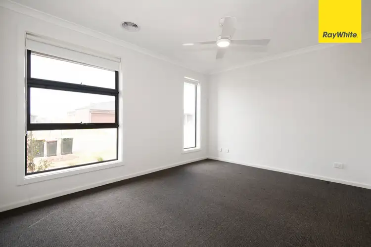 Second view of Homely house listing, 7 Linburn Street, Thornhill Park VIC 3335