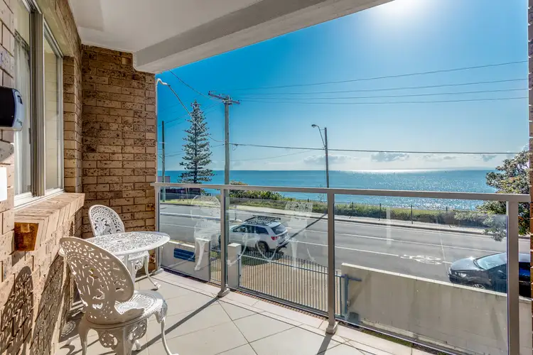 2/195 Landsborough Avenue, Scarborough QLD 4020