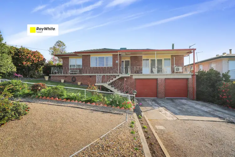 11 Godfrey Street, Tumut NSW 2720