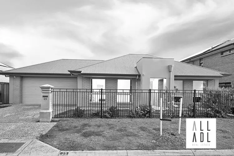 25 Hindmarsh Circuit, Mawson Lakes SA 5095