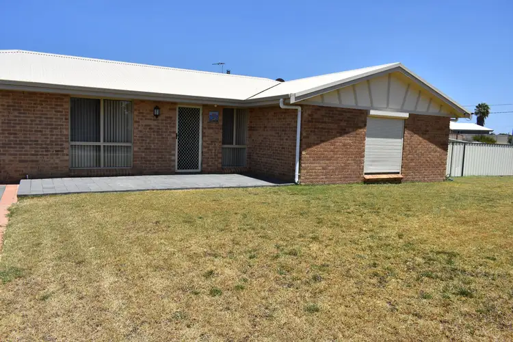 5 Wildcherry Avenue