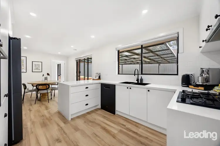 Fifth view of Homely house listing, 2 Cypress Point Court, Sunbury VIC 3429