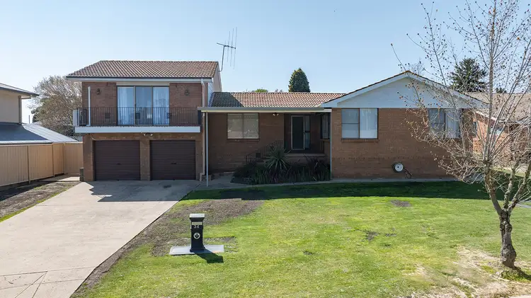 34 Anzac Place, Orange NSW 2800