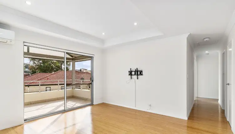 Fifth view of Homely apartment listing, 7/26 Beechboro Road, Bayswater WA 6053