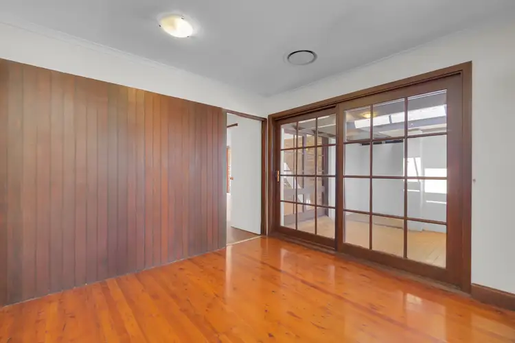 Fifth view of Homely house listing, 16 Omaru Crescent, Bradbury NSW 2560