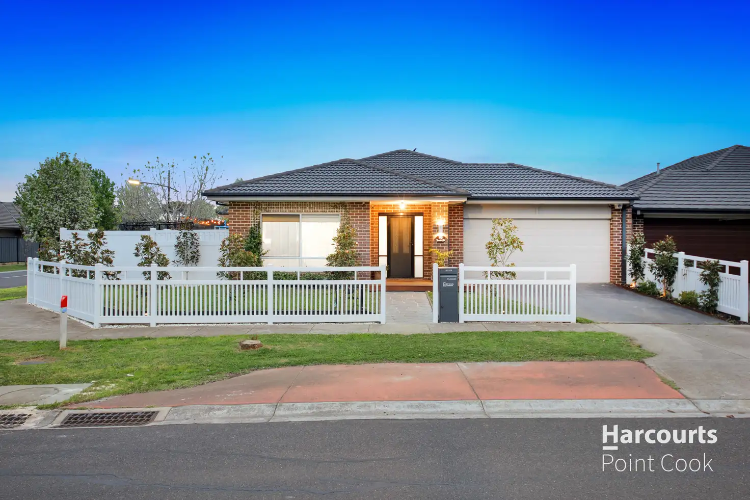 Main view of Homely house listing, 10 Yaramba Boulevard, Point Cook VIC 3030