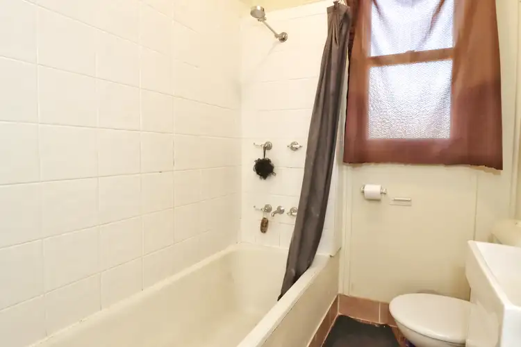 Seventh view of Homely house listing, 33 Darling Avenue, Cowra NSW 2794