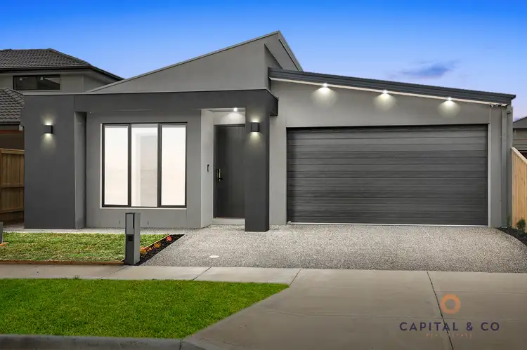 19 Lynnwood Drive, Mickleham VIC 3064