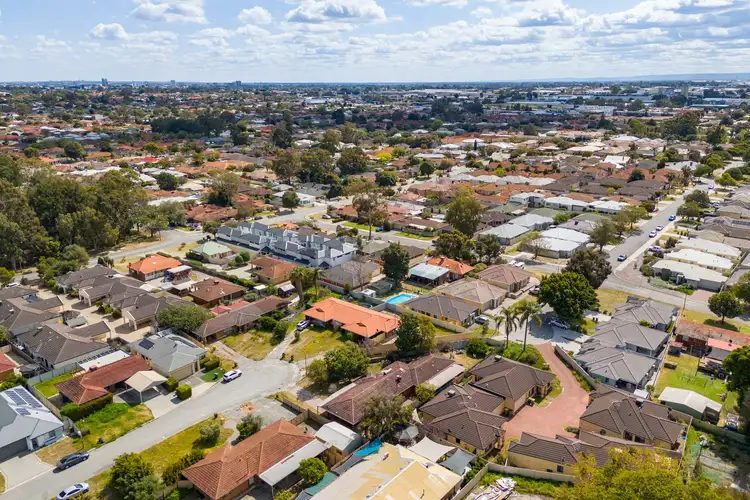 Fifth view of Homely house listing, 8 Whitby Court, Bentley WA 6102