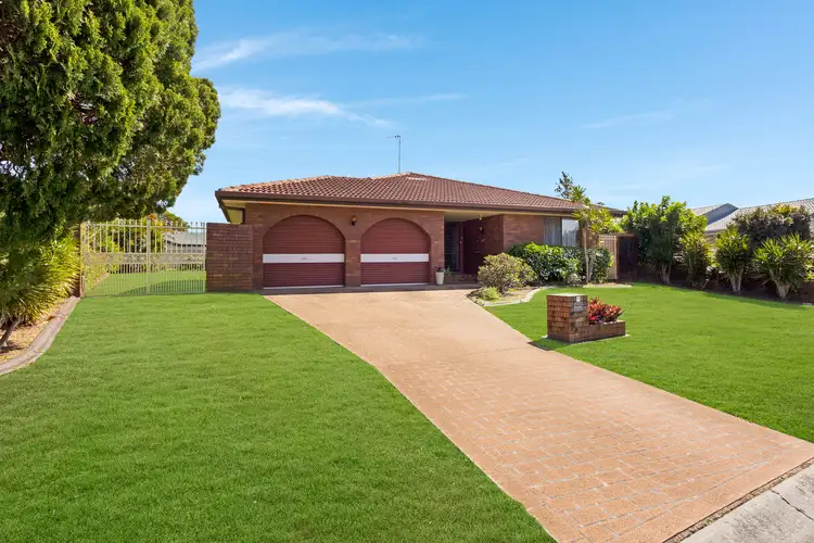 12 Long Island Court, Mermaid Waters QLD 4218