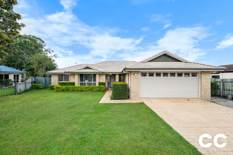 12 Woodforde Court