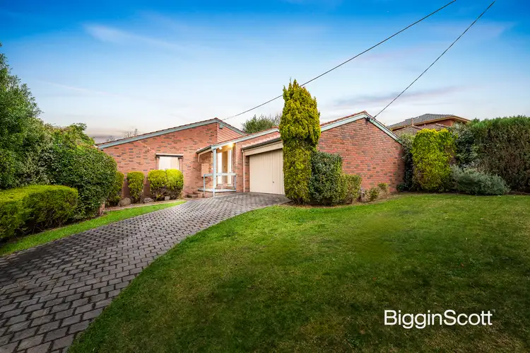 90 Shepherd Road, Glen Waverley VIC 3150