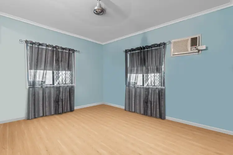 Fifth view of Homely house listing, 4 Baronia Crescent, Holloways Beach QLD 4878