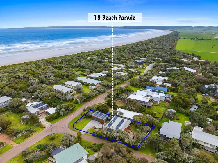 19 Beach Pde, Sandy Point VIC 3959