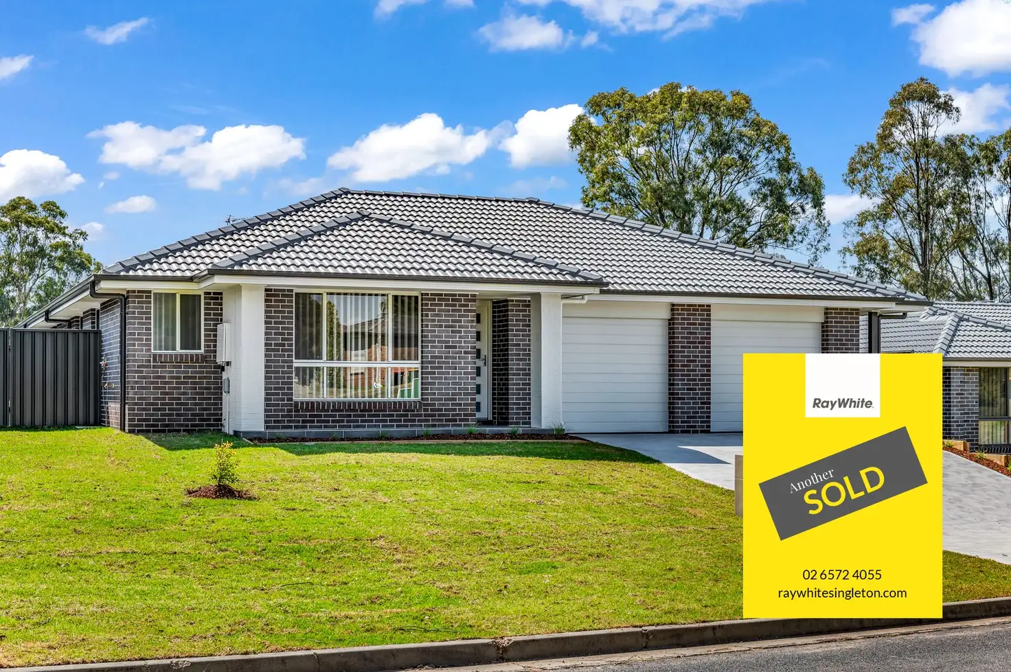 Main view of Homely semi-detached listing, 1/3A Grainger Crescent, Singleton NSW 2330