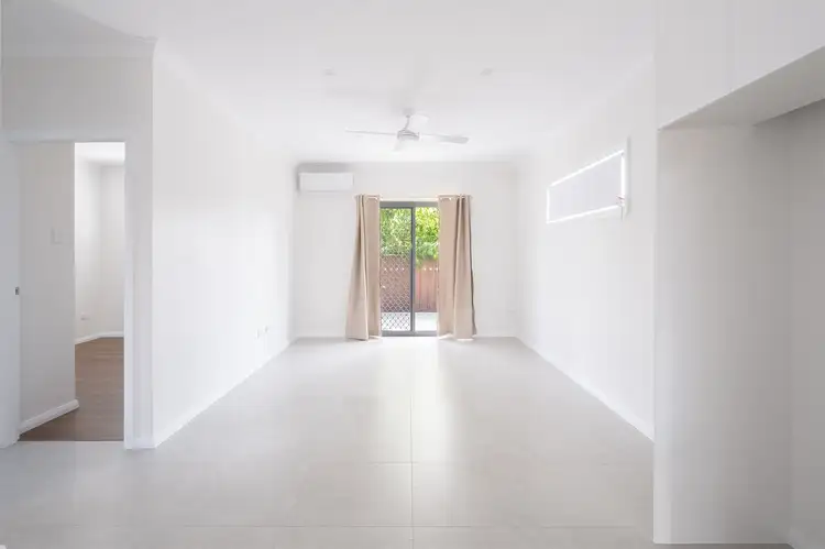 12a Davis Place
