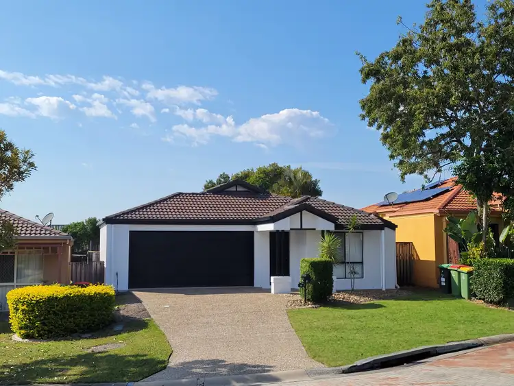8 Molokai Crescent, Pacific Pines QLD 4211
