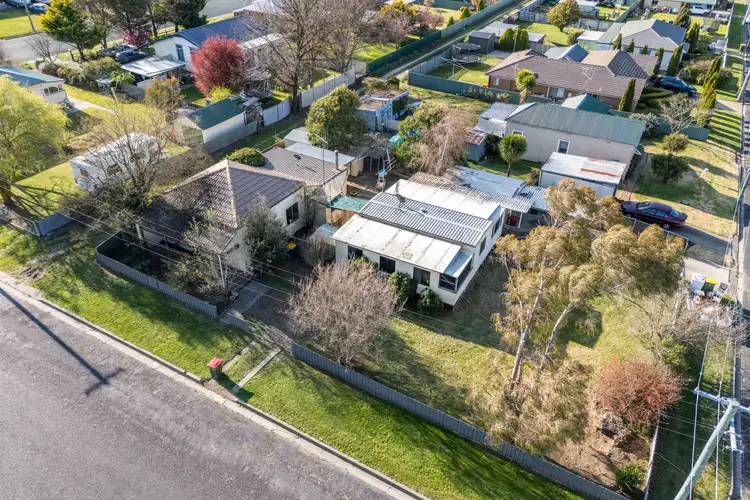 31 Lane Street, Blayney NSW 2799