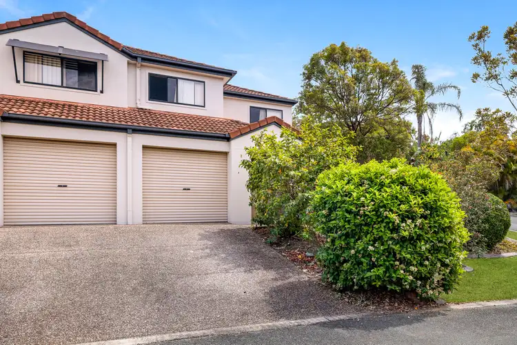 2/13 Hervey Street, Pacific Pines QLD 4211