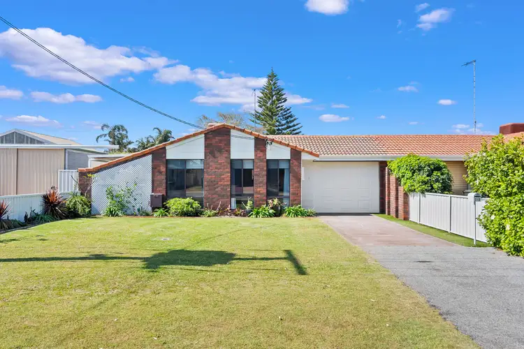 1/5 Owen Avenue, Falcon WA 6210