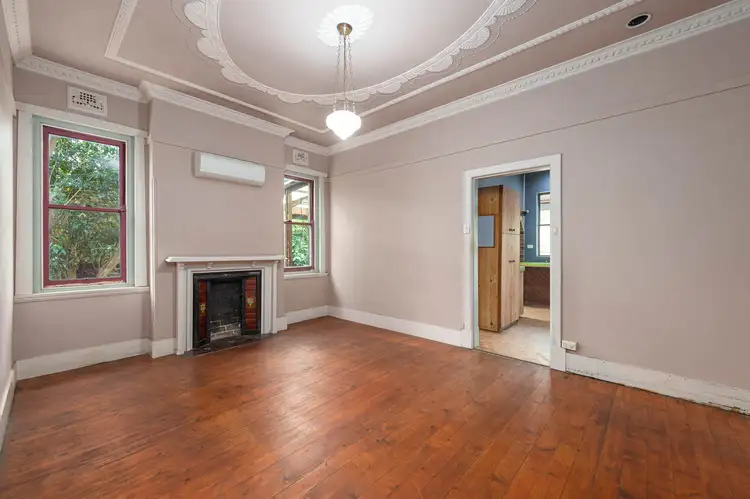 96A Riverside Crescent