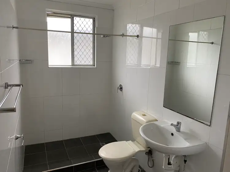 4/11 Maroong Street