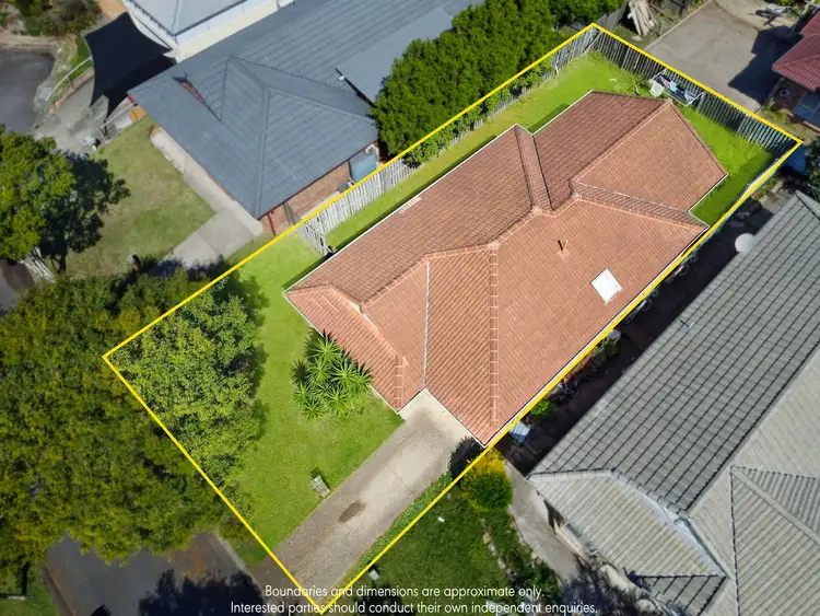 Second view of Homely house listing, 25 Manitoba Place, Wavell Heights QLD 4012