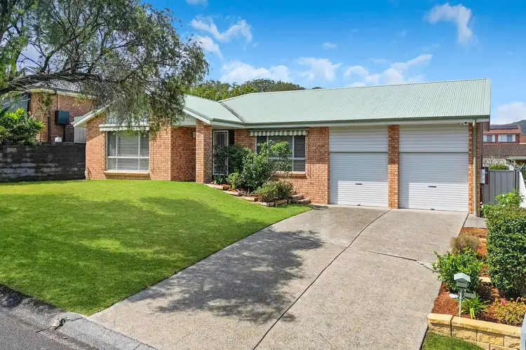 6 Lamont Close, Green Point NSW 2251