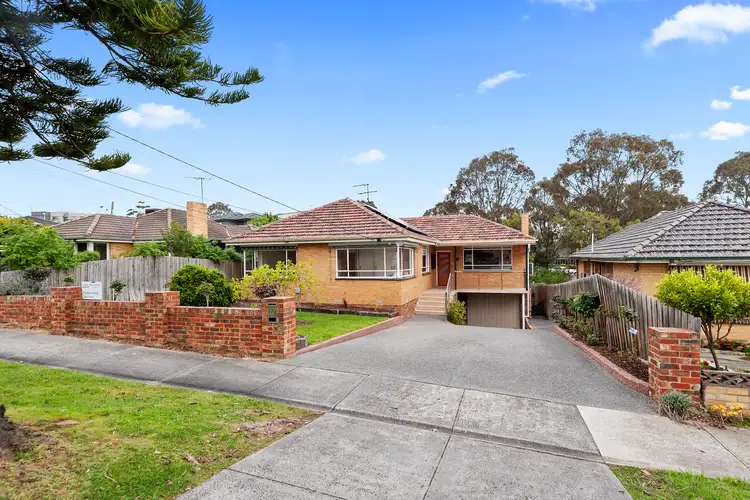 10 Montgomery Place, Bulleen VIC 3105