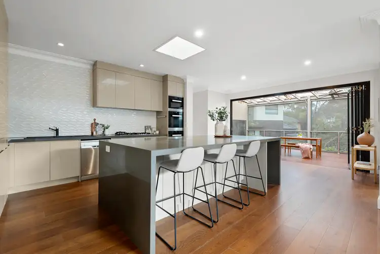 Fifth view of Homely house listing, 10 Montgomery Place, Bulleen VIC 3105