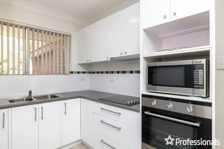Seventh view of Homely house listing, 2 Windarra Way, Armadale WA 6112
