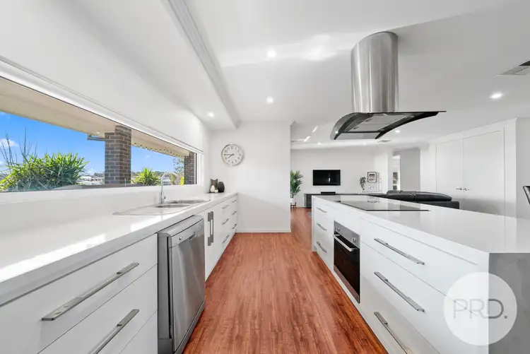 Fifth view of Homely house listing, 14 Marylands Way, Bourkelands NSW 2650