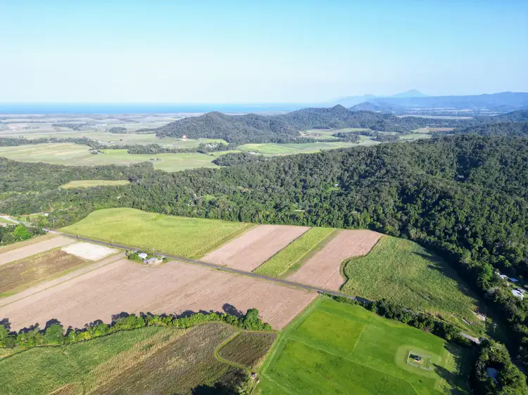 284 Whyanbeel Road, Whyanbeel, Mossman QLD 4873
