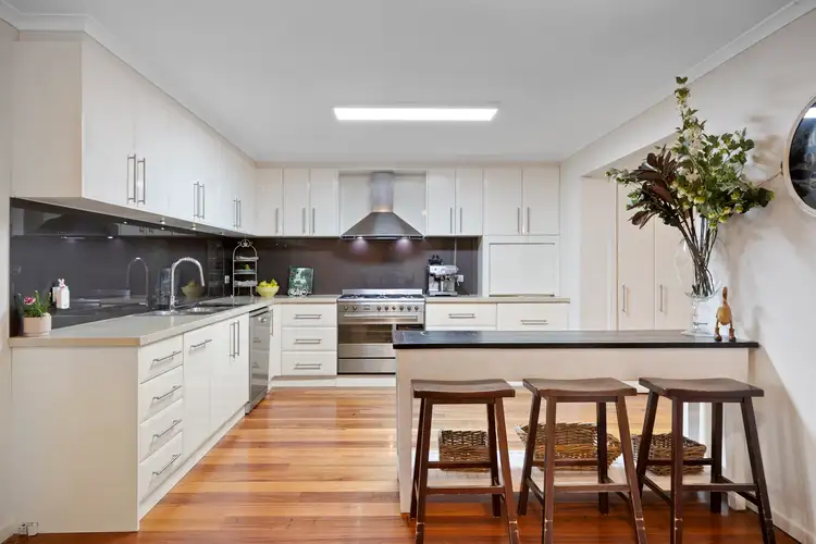Second view of Homely house listing, 6 Beatrice Place, Ferntree Gully VIC 3156