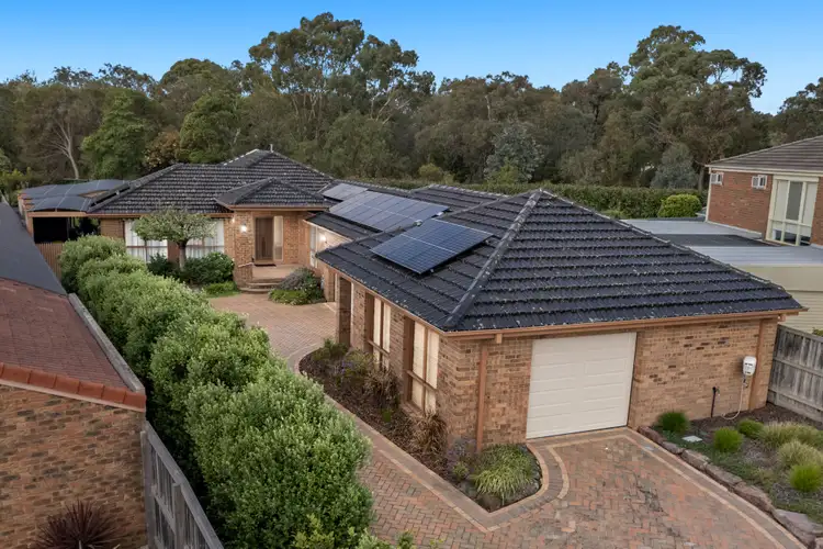 5 Robbie Close, Rowville VIC 3178