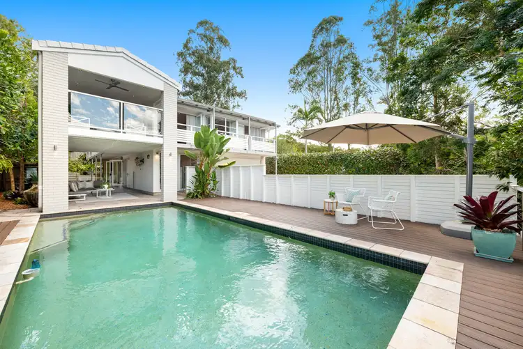 25 Carwoola Street, Bardon QLD 4065