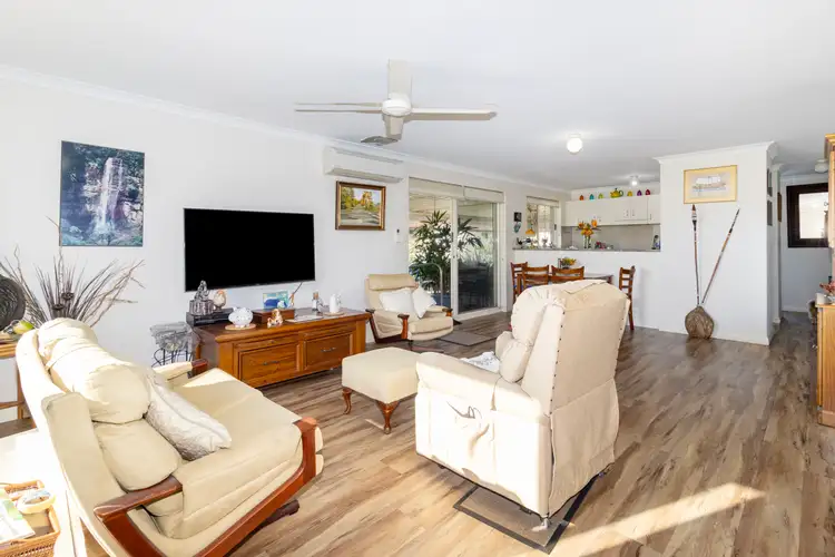 29 Kookaburra Way